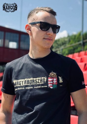 Harcos Hungary Vintage T-Shirt – Black Patriotic Streetwear Tee with Crest
